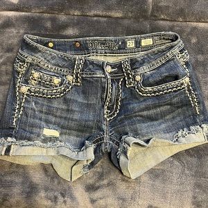 Miss Me Shorts, size 27